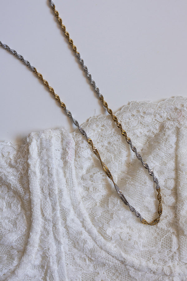 Jemma Twist Necklace - ELINART