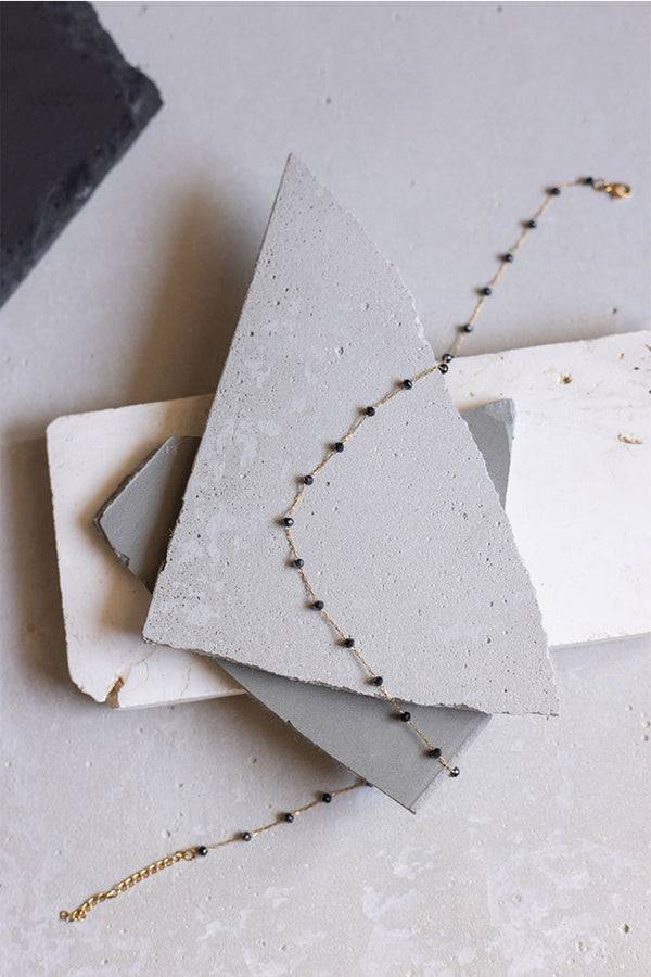 rosario-necklace-grey